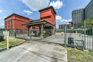 1025 Swanson St in Houston, TX - Building Photo