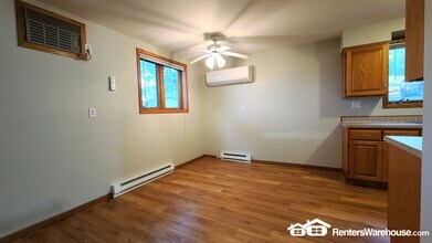 309 N Park St in Roberts, WI - Building Photo - Building Photo