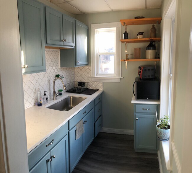 377 Pearl St, Unit 2 in Manchester, NH - Building Photo - Building Photo