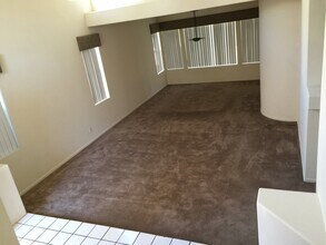 2305 Eastridge Loop in Chula Vista, CA - Building Photo - Building Photo