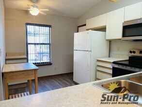 1113 Oak Forest Cir in Port Orange, FL - Building Photo - Building Photo