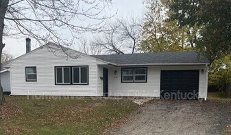 1234 Hemlock Dr in Fairborn, OH - Building Photo