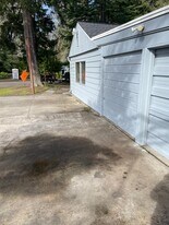 12827 Glenwood Ave SW in Tacoma, WA - Building Photo