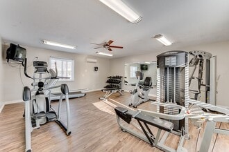 Lexington Hills Apartments in Eagan, MN - Foto de edificio - Building Photo