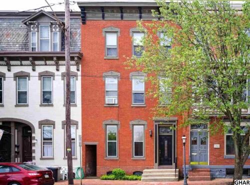 562 Race St in Harrisburg, PA - Building Photo