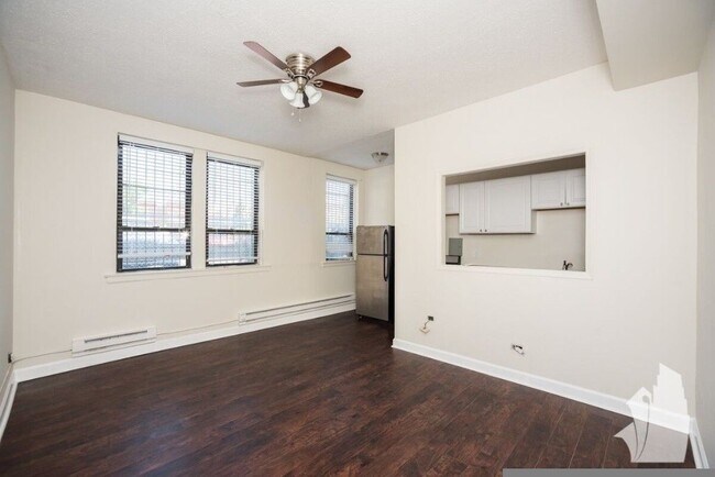 3345 N Marshfield Ave in Chicago, IL - Building Photo - Building Photo