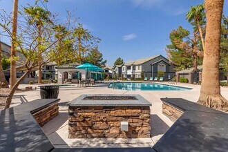 South Valley Ranch in Henderson, NV - Foto de edificio - Building Photo