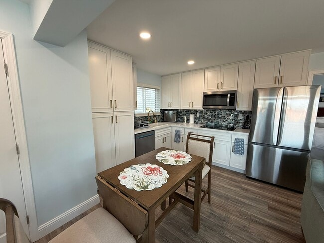 108 Erna Way in Pismo Beach, CA - Building Photo - Building Photo