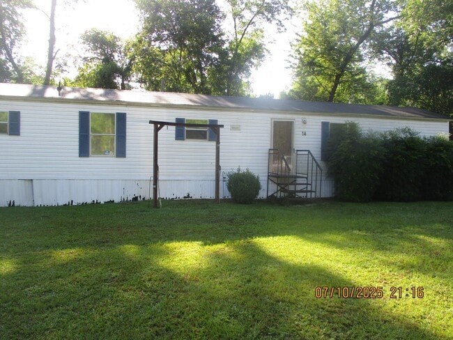 property at 904 Westview Dr
