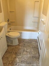 4 Nixon Ln, Unit 2 in Stoneham, MA - Building Photo - Building Photo