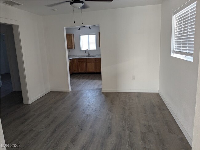 property at 416 S 11th St