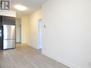 591 Sheppard Ave E in Toronto, ON - Building Photo - Building Photo