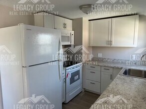 2216 Mt Vernon Ave in Point Pleasant, WV - Building Photo - Building Photo