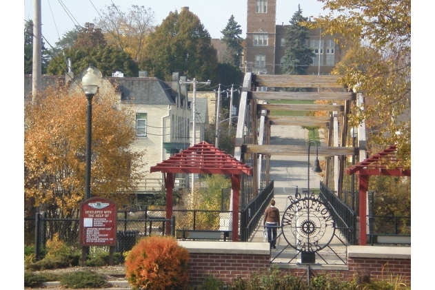 200 N Jackson St in Jefferson, WI - Foto de edificio - Other