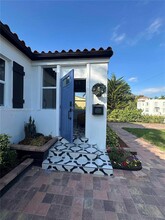 510 Boabadilla St in Coral Gables, FL - Building Photo - Building Photo