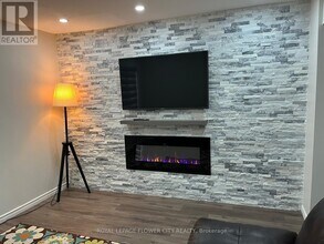 19 Muskoka St in Brampton, ON - Building Photo - Building Photo