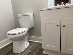 505 Pearson Dr in Jackson, TN - Foto de edificio - Building Photo