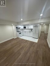 138 Sutherland Ave in Bradford West Gwillimbury, ON - Building Photo - Building Photo