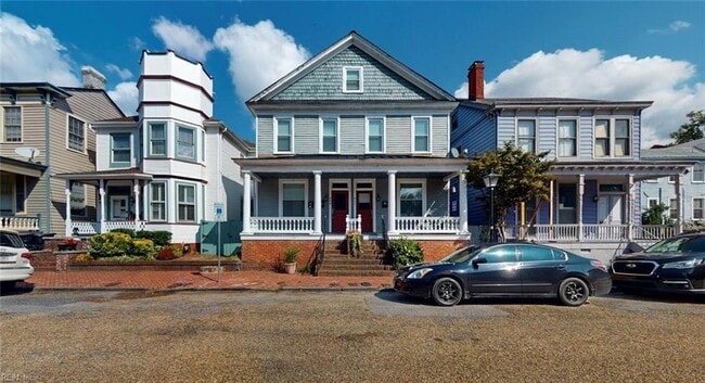 property at 411 Dinwiddie St