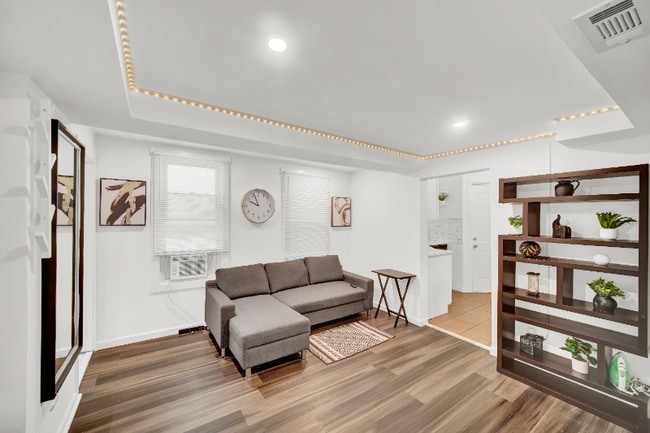 1721 N Kimball Ave, Unit 1R in Chicago, IL - Building Photo - Building Photo