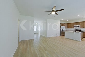 107 Hendrix Rd in Carencro, LA - Foto de edificio - Building Photo