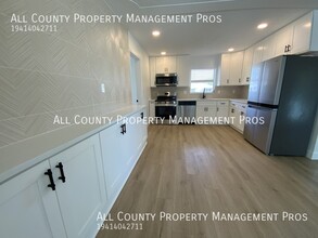 2246 Mill Terrace in Sarasota, FL - Foto de edificio - Building Photo