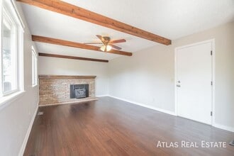 16502 E Kansas Dr in Aurora, CO - Building Photo - Building Photo