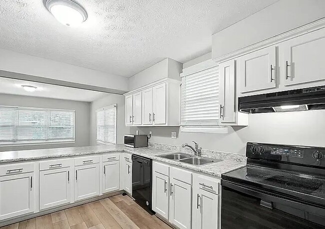 5239 Cruz Rd in Jacksonville, FL - Building Photo - Building Photo