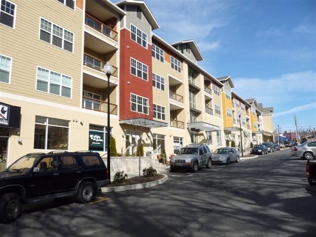 149-161 S Lexington Ave