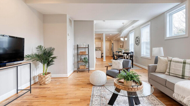 503 Academy Rd, Unit UnitB