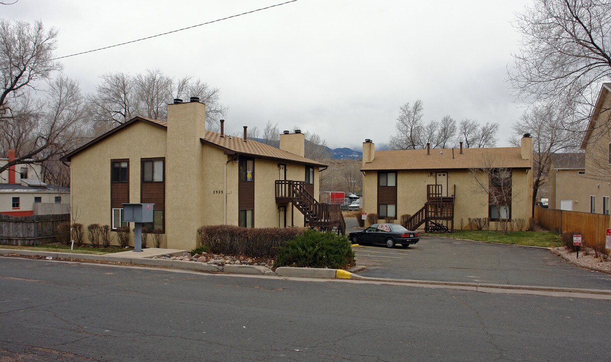 2922 Main St in Colorado Springs, CO - Building Photo