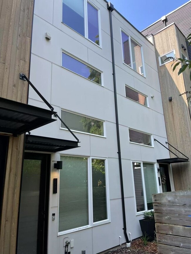 property at 8553 Interlake Ave N