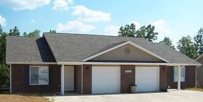 property at 15551 Trailside Ln
