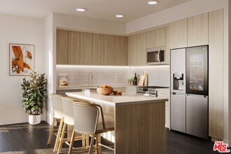 12121 W Olympic Blvd in Los Angeles, CA - Building Photo - Building Photo
