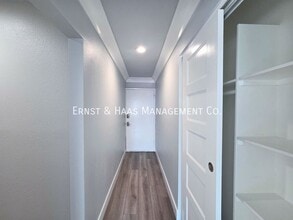 335 Cedar Ave in Long Beach, CA - Building Photo - Building Photo