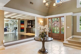 231 Flying Point Rd in Southampton, NY - Building Photo - Building Photo