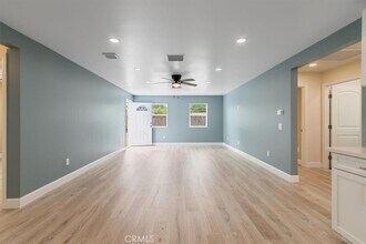 13027 Herrick Ave in Los Angeles, CA - Building Photo - Building Photo