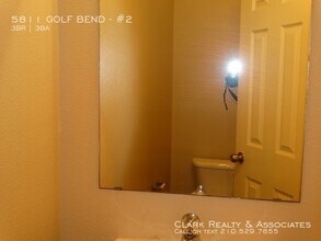 5811 Golf Bend-Unit -#2 in San Antonio, TX - Building Photo - Building Photo