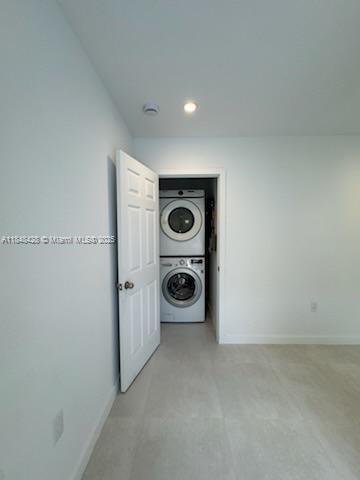 911 Sharar Ave in Opa Locka, FL - Building Photo - Building Photo