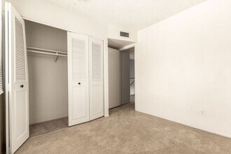 5742 N 43rd Dr in Glendale, AZ - Building Photo - Building Photo
