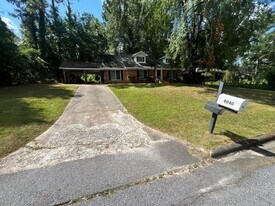 4040 Countryside Dr in Columbus, GA - Building Photo