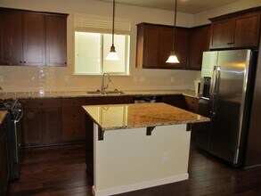 10172 SW Barber St in Wilsonville, OR - Building Photo - Building Photo