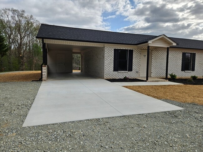 6712 Old Lexington Rd, Unit A