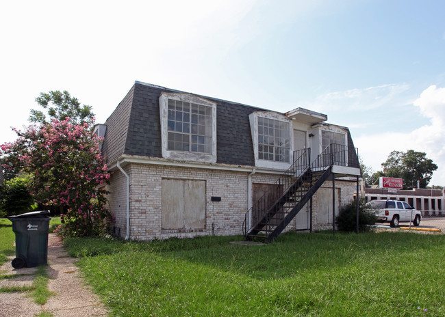 3330-3356 Kabel Dr in New Orleans, LA - Foto de edificio - Building Photo