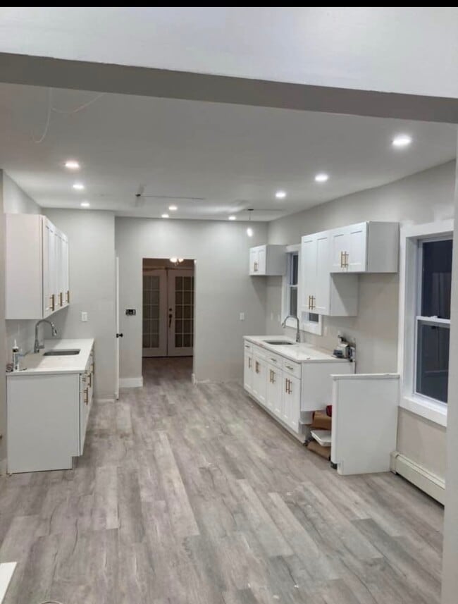 property at 7 Cottage Street Ext