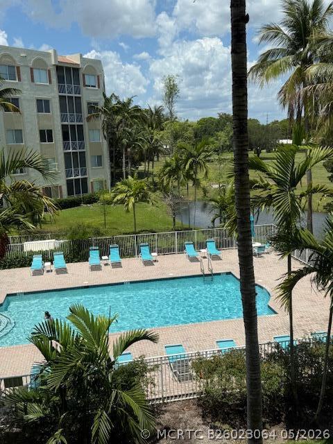 3500 Oaks Clubhouse Dr