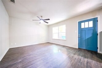 8602 Fireside Dr in Austin, TX - Building Photo - Building Photo
