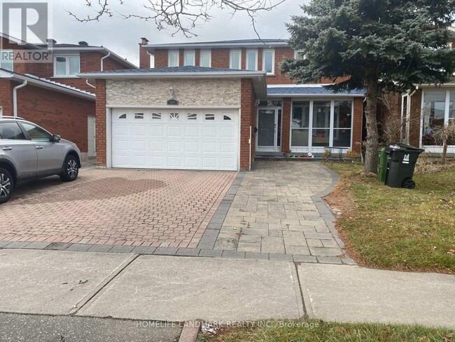 34 Goldhawk Trail