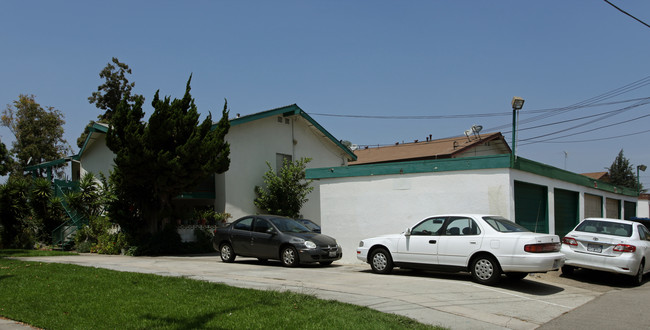 2054 S Sprague Ln in Anaheim, CA - Building Photo - Building Photo