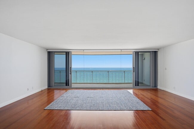 1390 S Ocean Blvd in Pompano Beach, FL - Building Photo - Building Photo